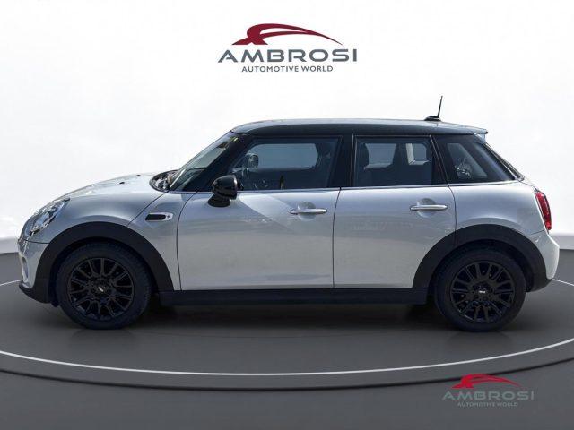 MINI Cooper D 5 porte 1.5 Hype Auto