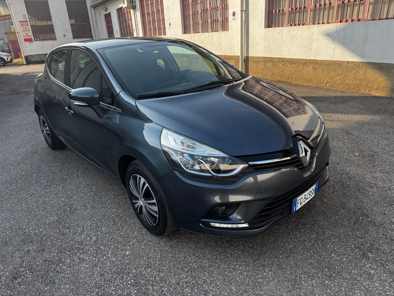 Renault Clio TCe 90 CV GPL 5 porte neopatentati
