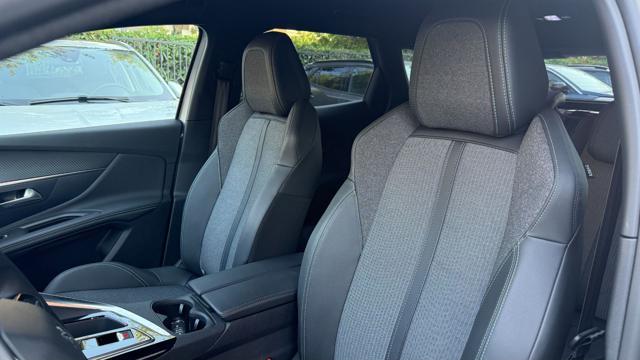PEUGEOT 3008 HYBRID 136CV e-DCS6 ALLURE PACK*CARPLAY*C.L.18