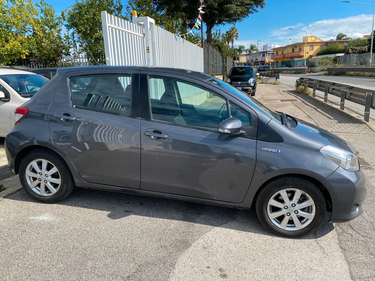 Toyota Yaris 1.5 Hybrid 5 porte Active