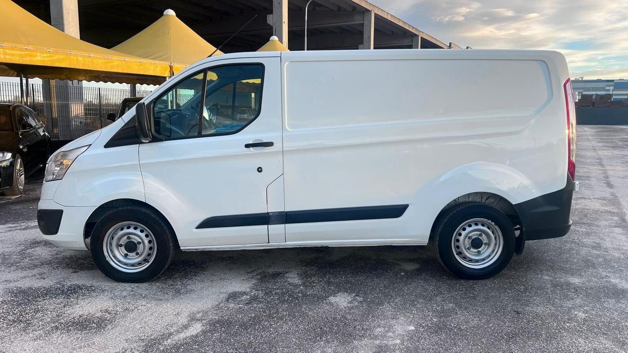 Ford Transit Custom 2.2 TDCi 125CV MOTORE CON 20 MILA KM