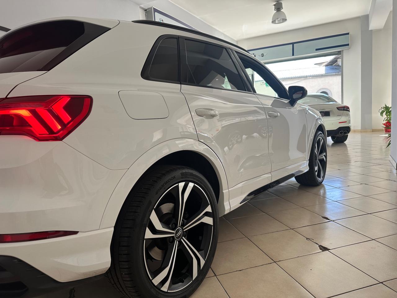 Audi Q3 35 TDI S tronic line edition