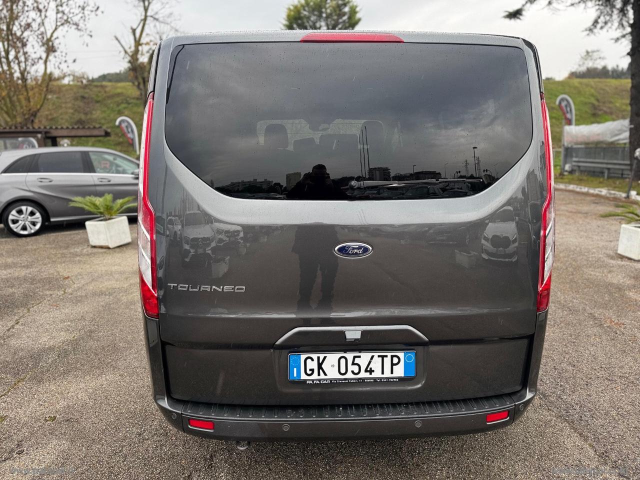 Tou.Cust. 320 2.0 EcoB 130 MHEV PC Tit.