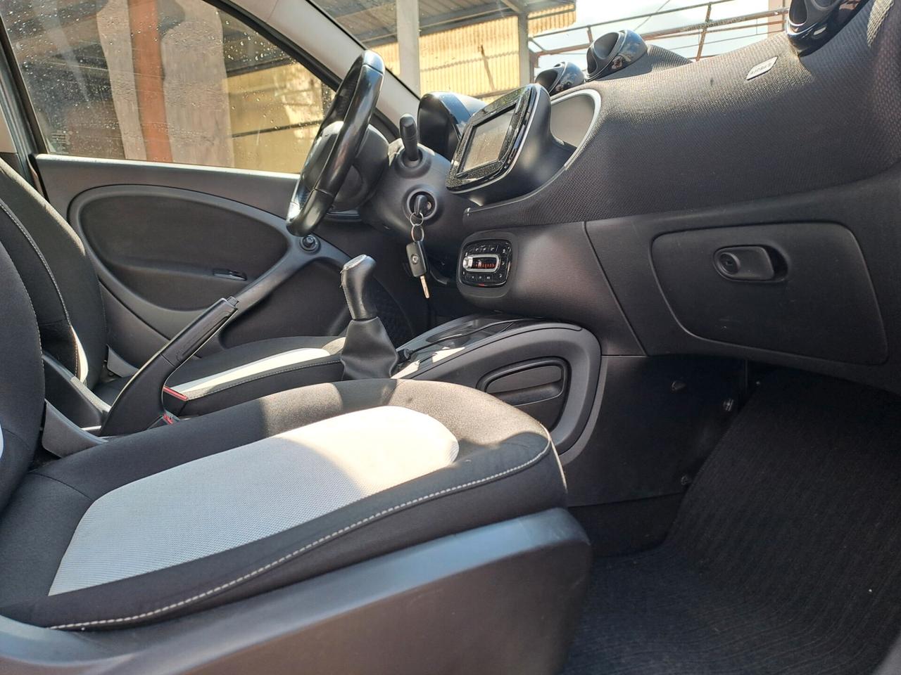 SMART FORFOUR 1.0 BENZINA *OK NEOPATENTATI* E6