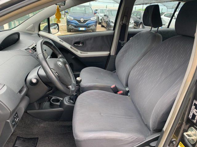 TOYOTA Yaris 1.3 5 porte Sol