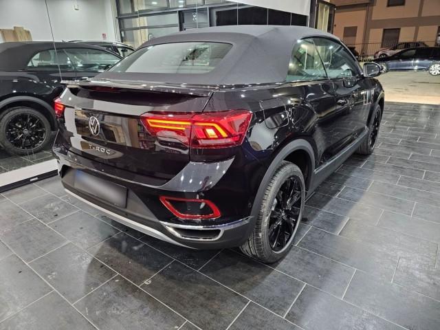 Volkswagen T-Roc 150 cv, C.18", Black Style Pack, Videocamera "Rear View", Supporto lombare, Navigatore "Discover Media", Frangivento, Fari Led Perfomance, Cruise Control Adattivo, Volante con Paddle