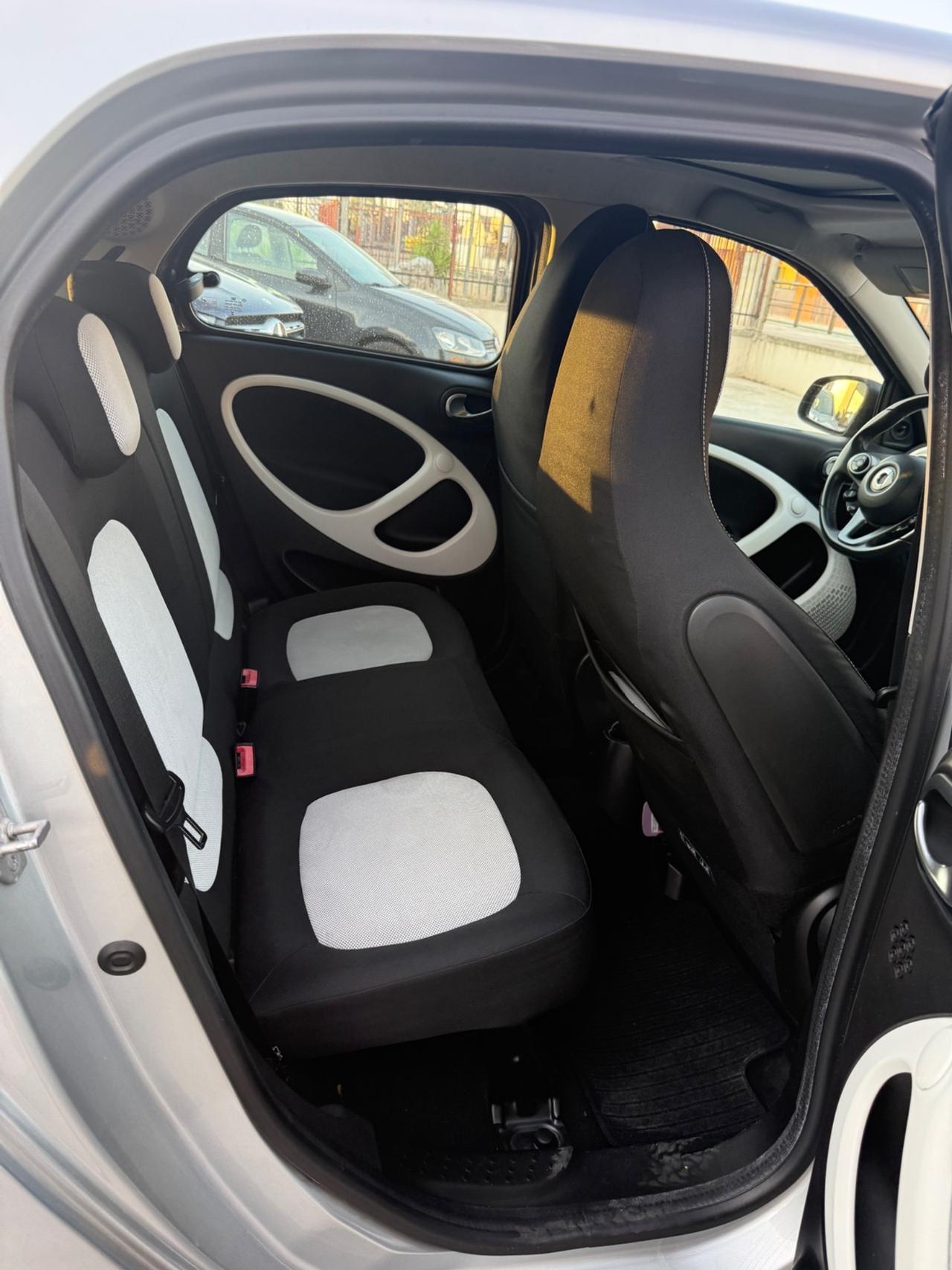 Smart ForFour 70 1.0 Passion