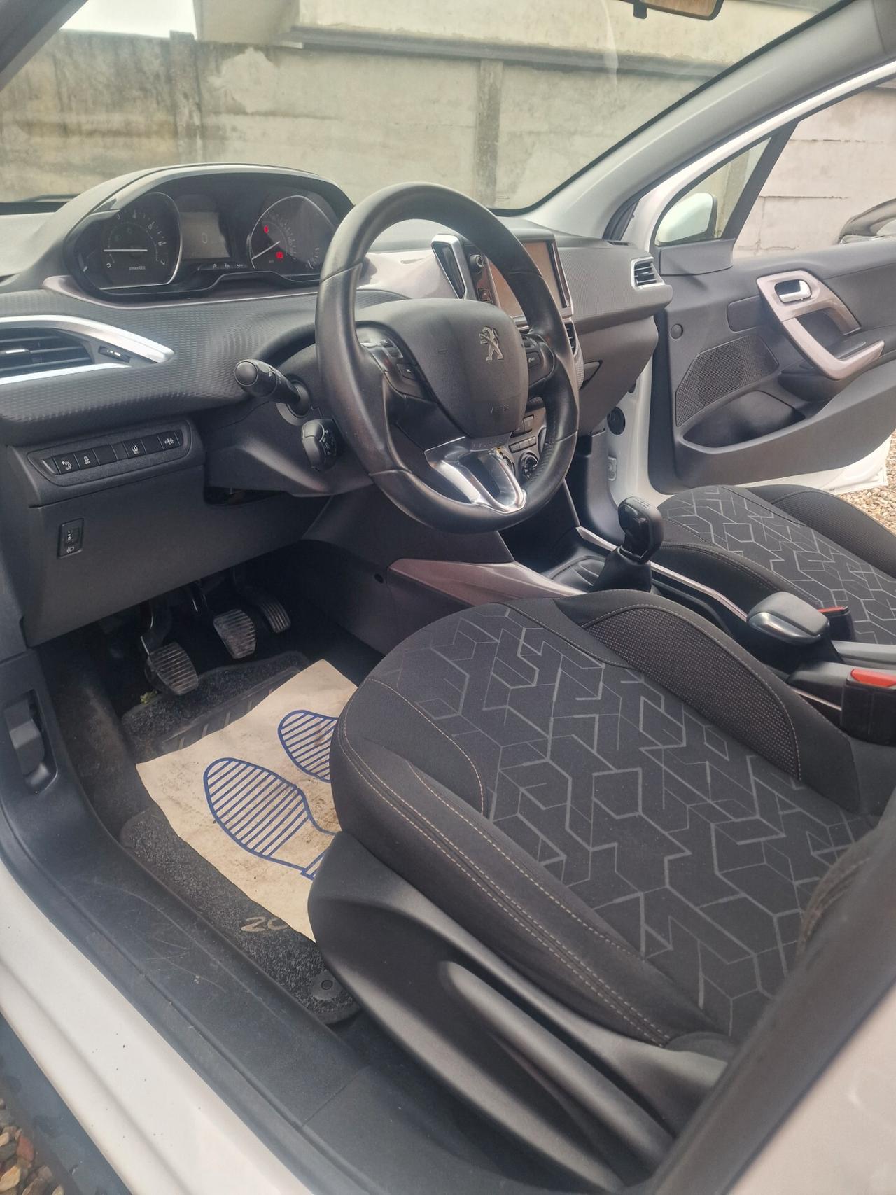 Peugeot 2008 PureTech 82 Active