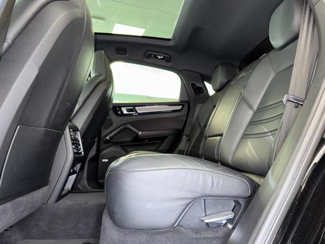 PORSCHE Cayenne Coupé 3.0 V6 / 360°/ GANCIO TRAINO / SOSP. P.A.S.M