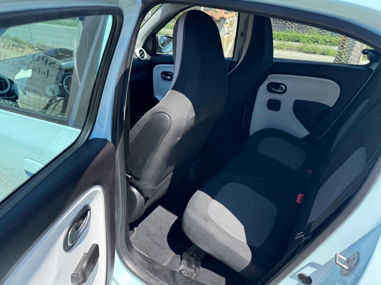 Renault Twingo SCe 65 CV Urban Night NEOPATENTATI