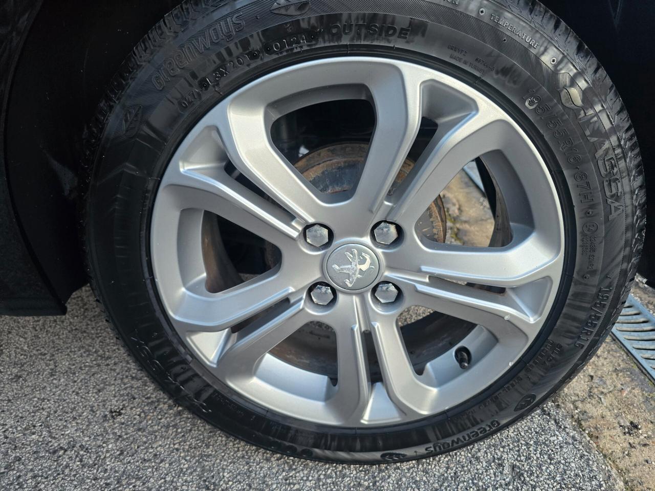 Peugeot 208 1.6 e-HDi 92CV S&S 5 porte Allure