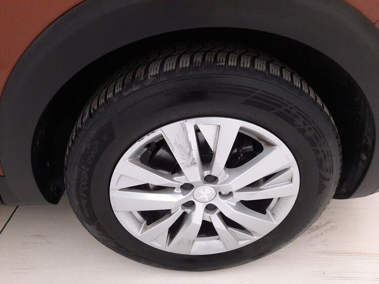 Peugeot 5008 Active Business EAT8 BR454521 1.5 Diesel 131CV