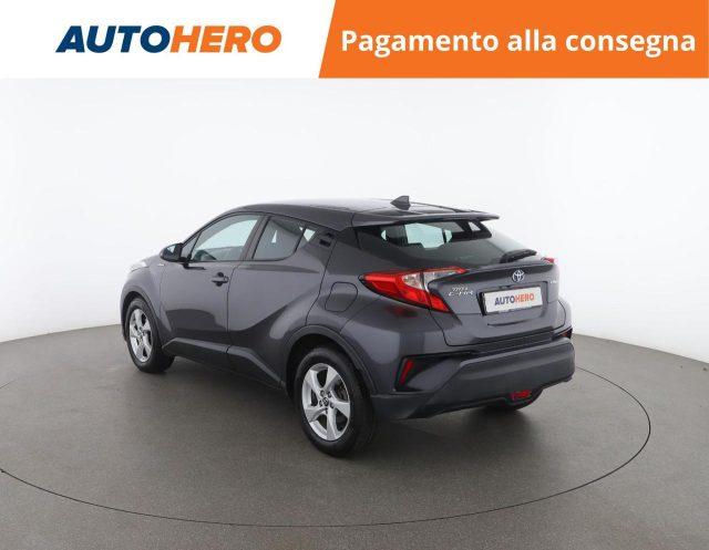 TOYOTA C-HR 1.8 Hybrid E-CVT Business