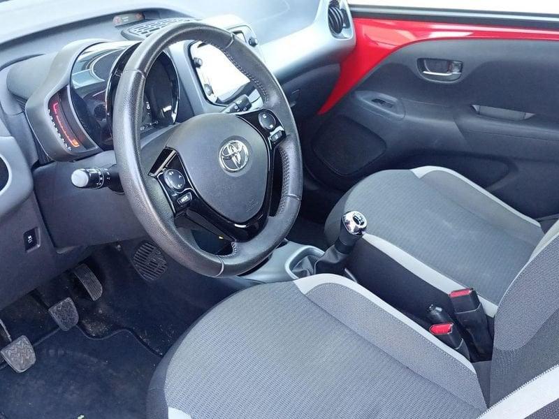 Toyota Aygo 5 Porte 1.0 VVT-i 72cv x-play