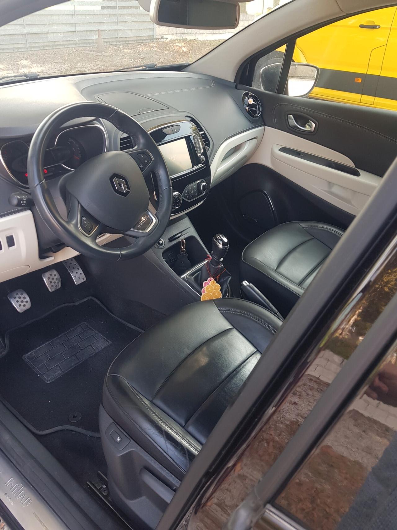 Renault Captur TCe 120 CV Start&Stop Energy Initiale Paris NEOPATENTATI