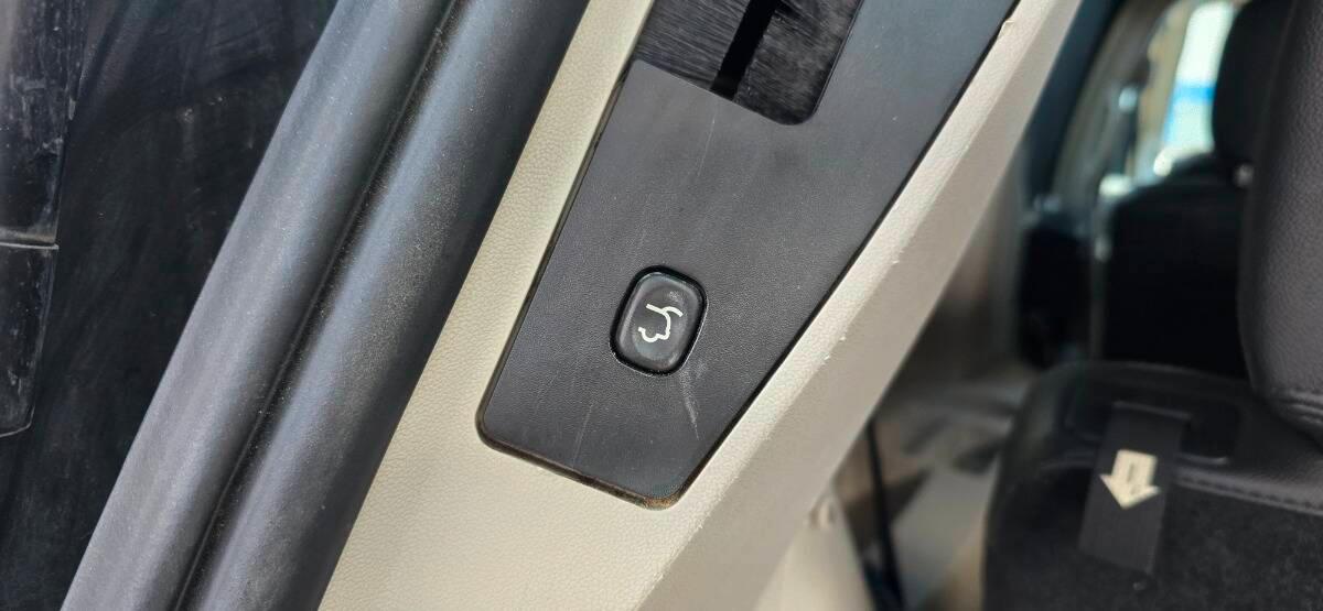 Lancia Voyager 2.8L Platinum 178cv auto *motore nuovo gar full*