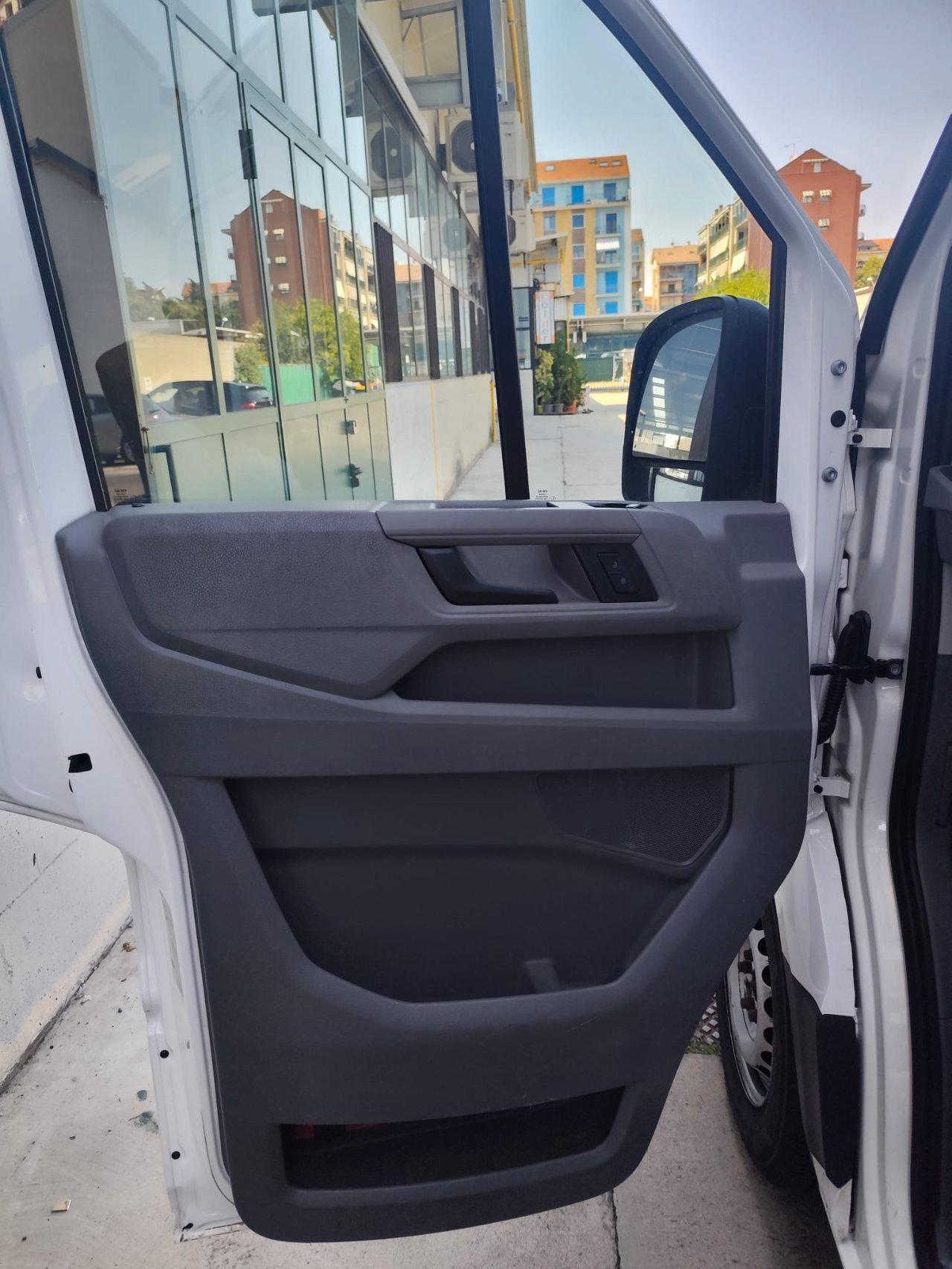 Volkswagen Crafter 35. TDI 140 CV L3H3