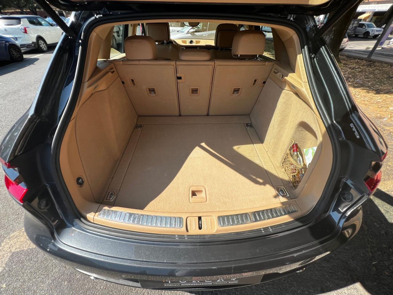 Porsche Macan 3.0 S #11485