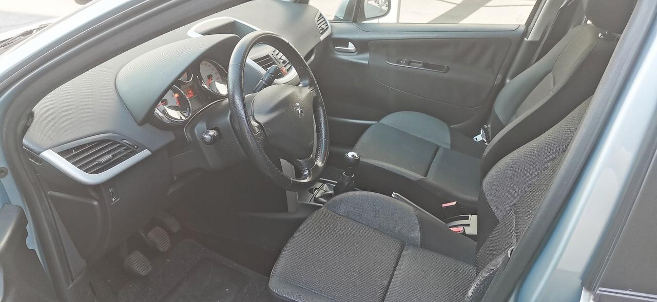 Peugeot 207 1.4 8V 75CV SW Active
