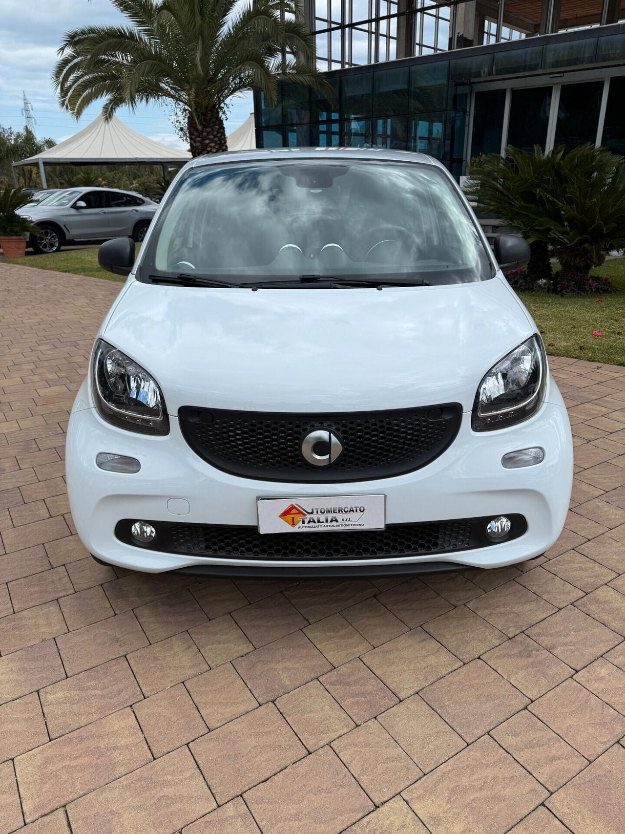 Smart ForFour 70 1.0 twinamic Youngster