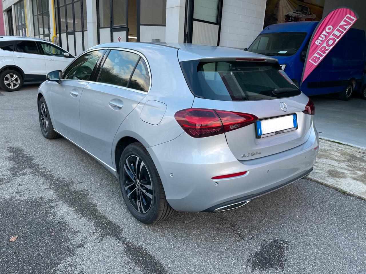 Mercedes-benz A 250 e hybrid EQ Advanced