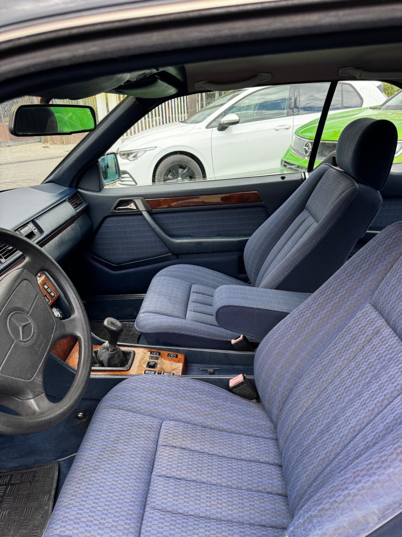 Mercedes-benz 200 CE-16 cat Esprit
