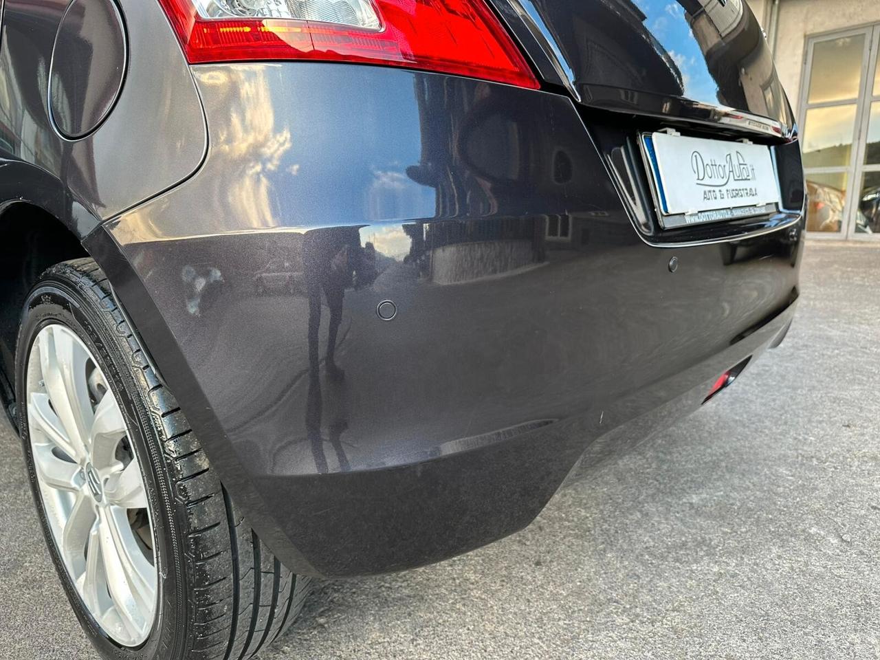 Suzuki Swift 1.3 DDiS 5 porte B-Top Bi-Color