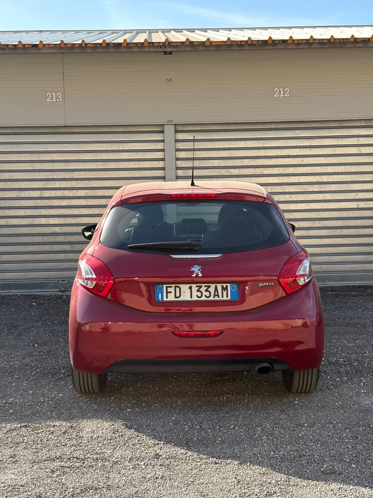 Peugeot 208 1.2 VTi 82 CV 3 porte Allure