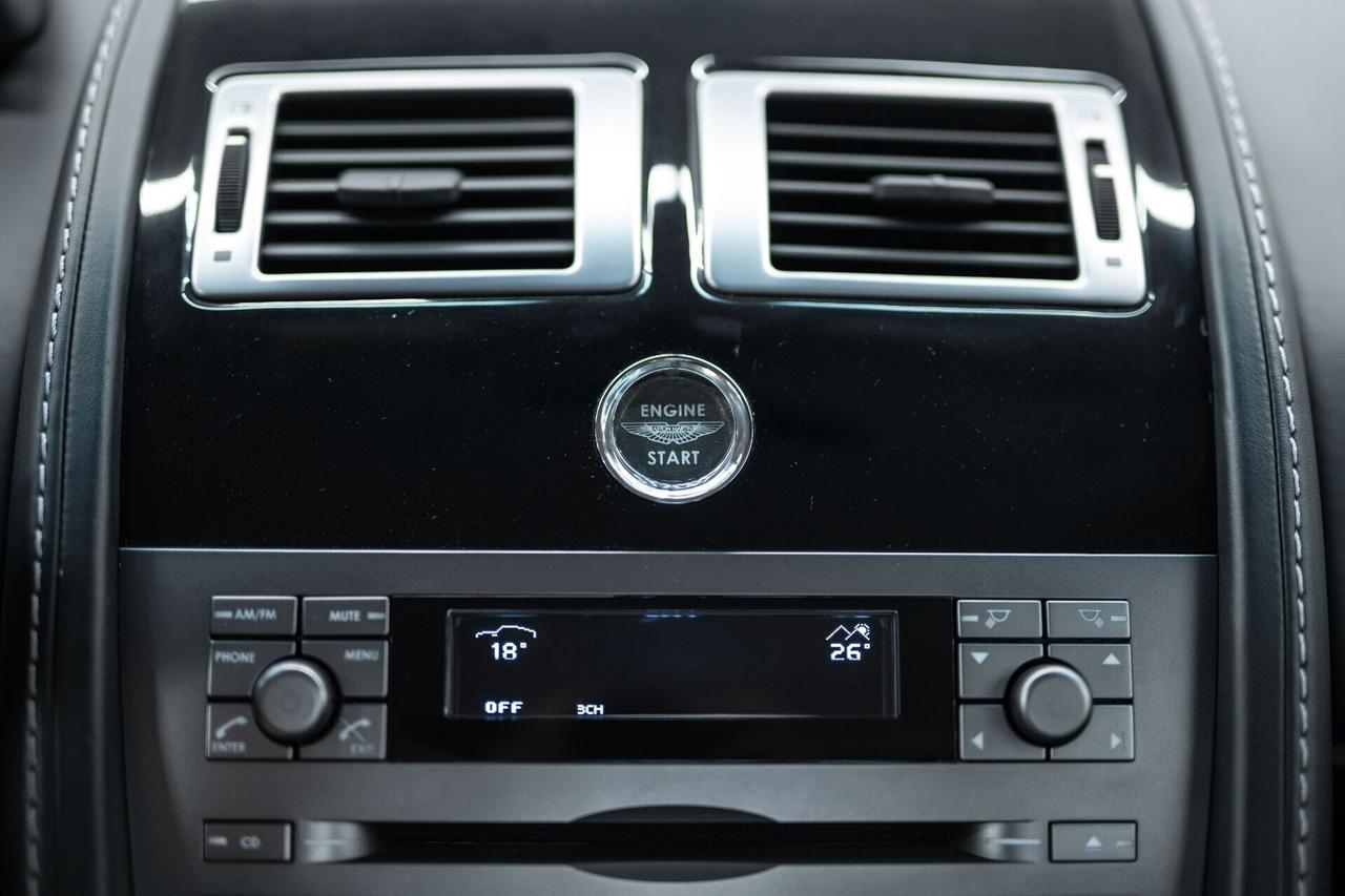 Aston Martin V8 Vantage Coupé--MANUALE--