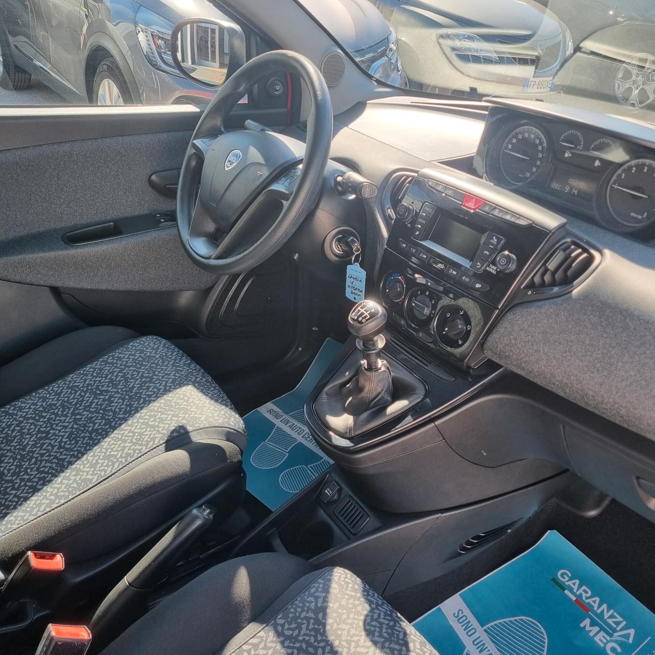 Lancia Ypsilon 1.0 FireFly 5 porte S&S Hybrid Ecochic UnYca