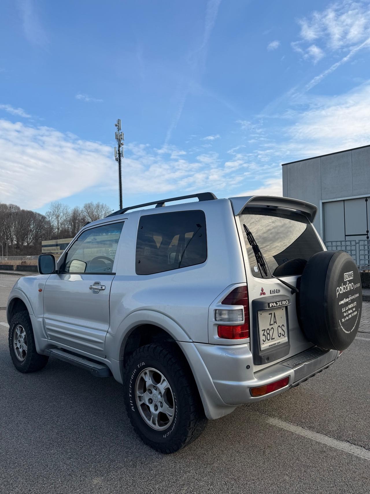 Mitsubishi Pajero 3.2 16V DI-D 3p. GLS