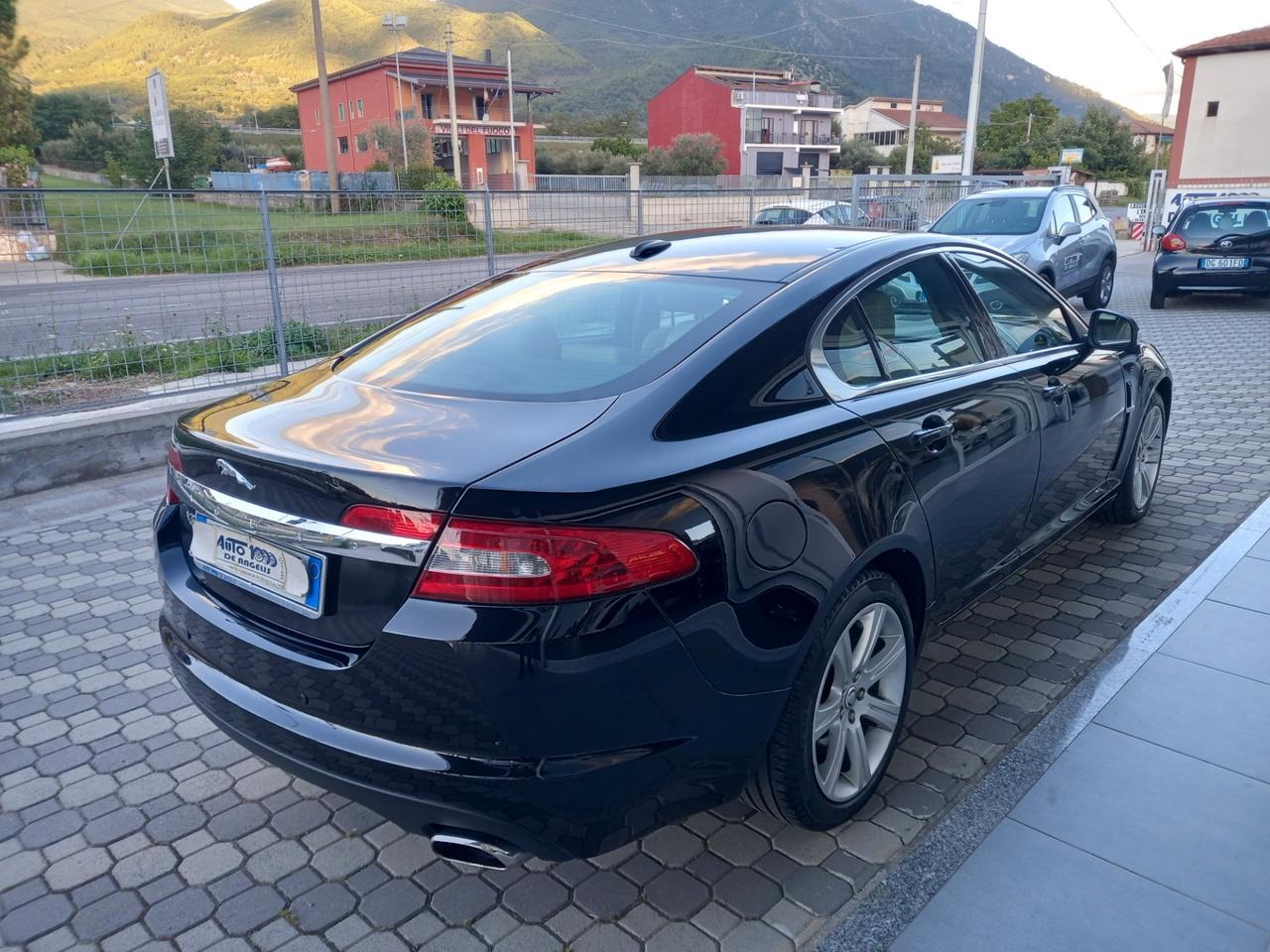 Jaguar XF 2.7D V6 207 CV PREMIUM LUXURY **UNIPROPRIETARIO**