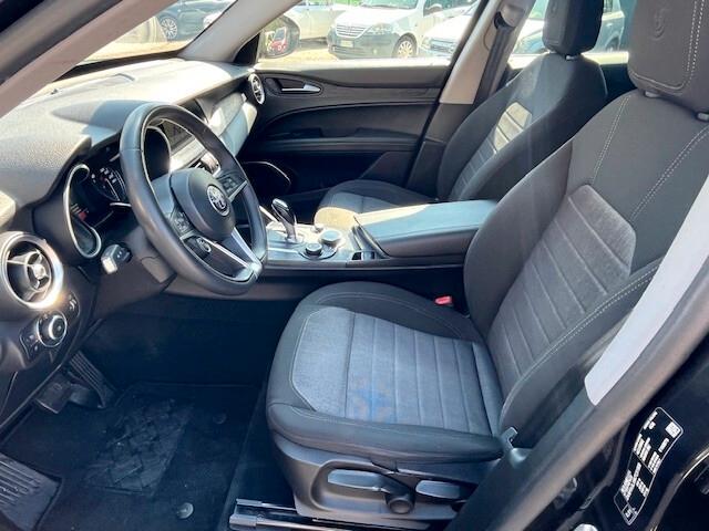 Alfa Romeo Stelvio 2.2 Turbodiesel 190 CV AT8 RWD Executive
