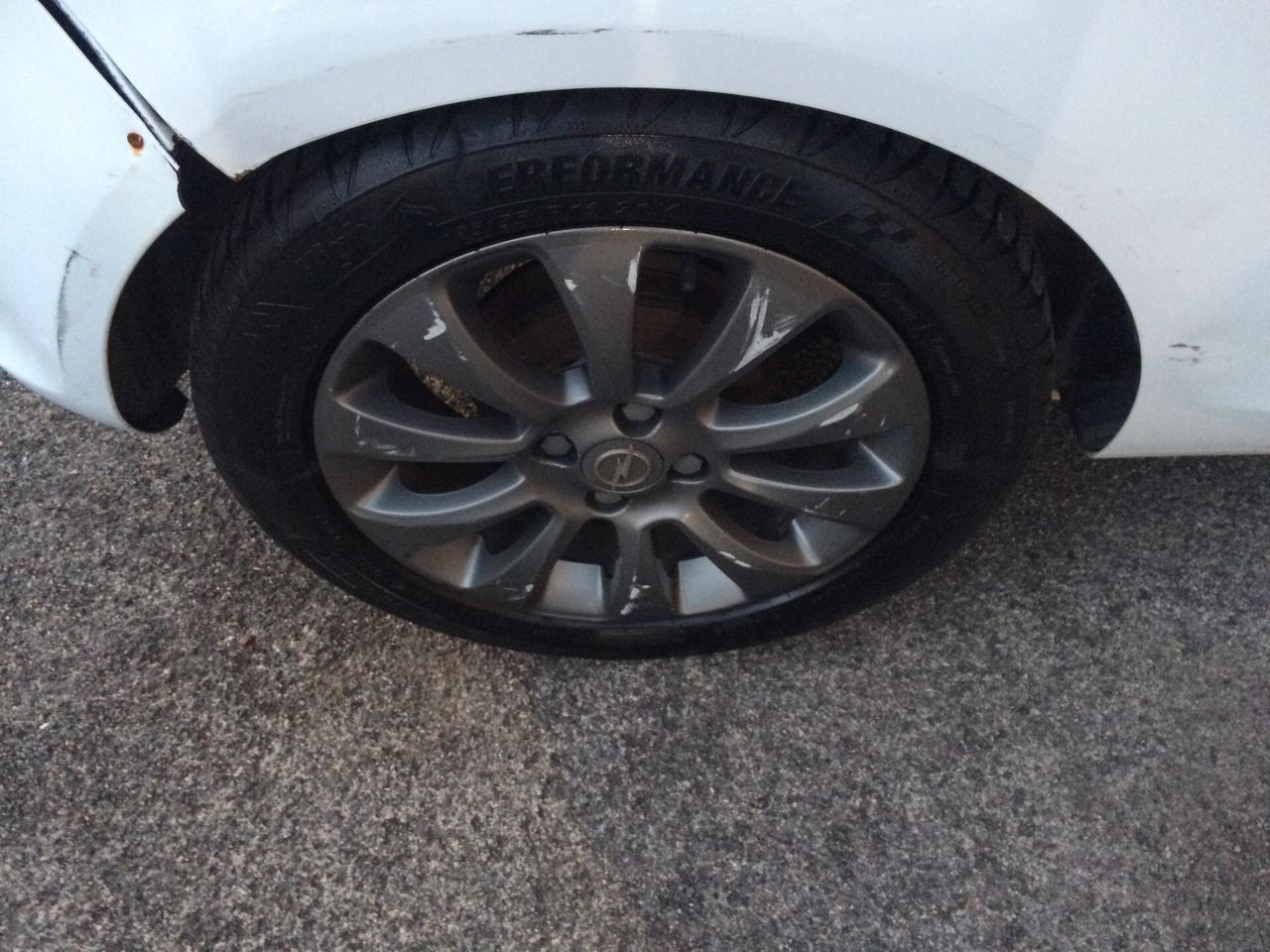 2010 Opel Corsa 1.2 80CV 5 porte GPL-TECH Club tagliandata per neopatentati!