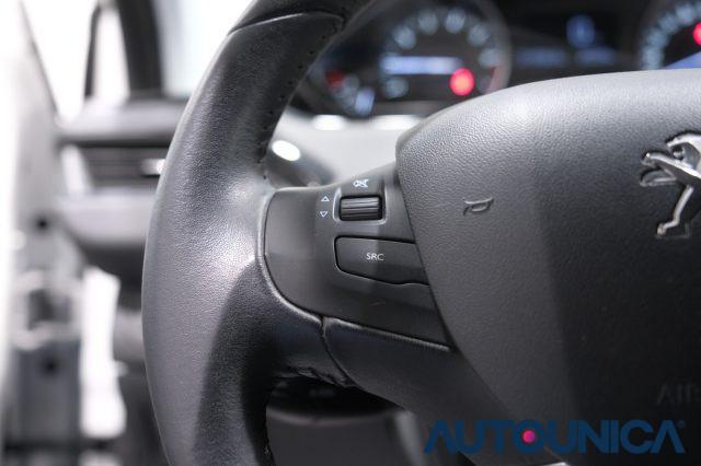 PEUGEOT 208 PURETECH 82 5 PORTE GPL ALLURE NEOPATENTATI