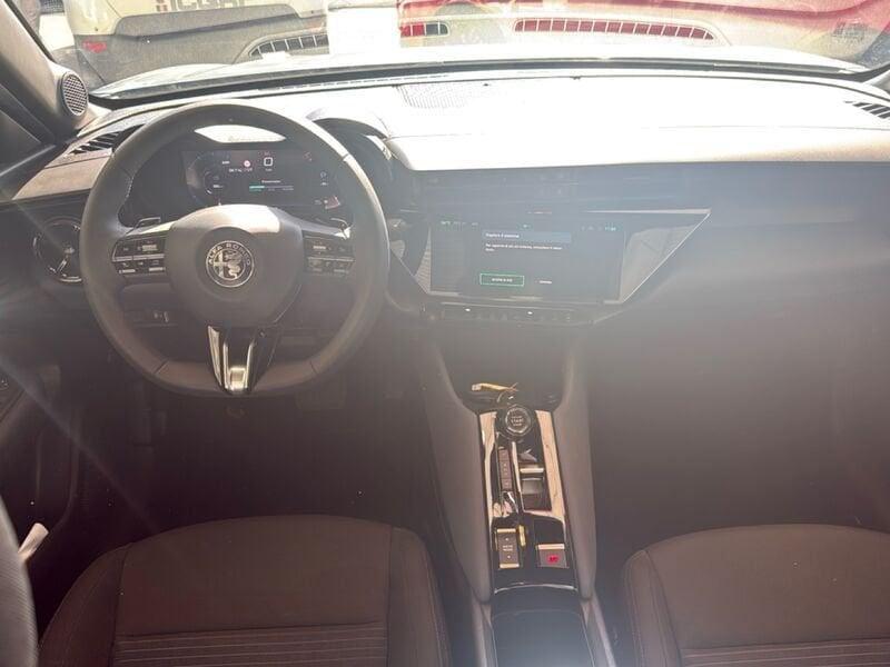 Alfa Romeo Junior 1.2 136 CV Hybrid eDCT6