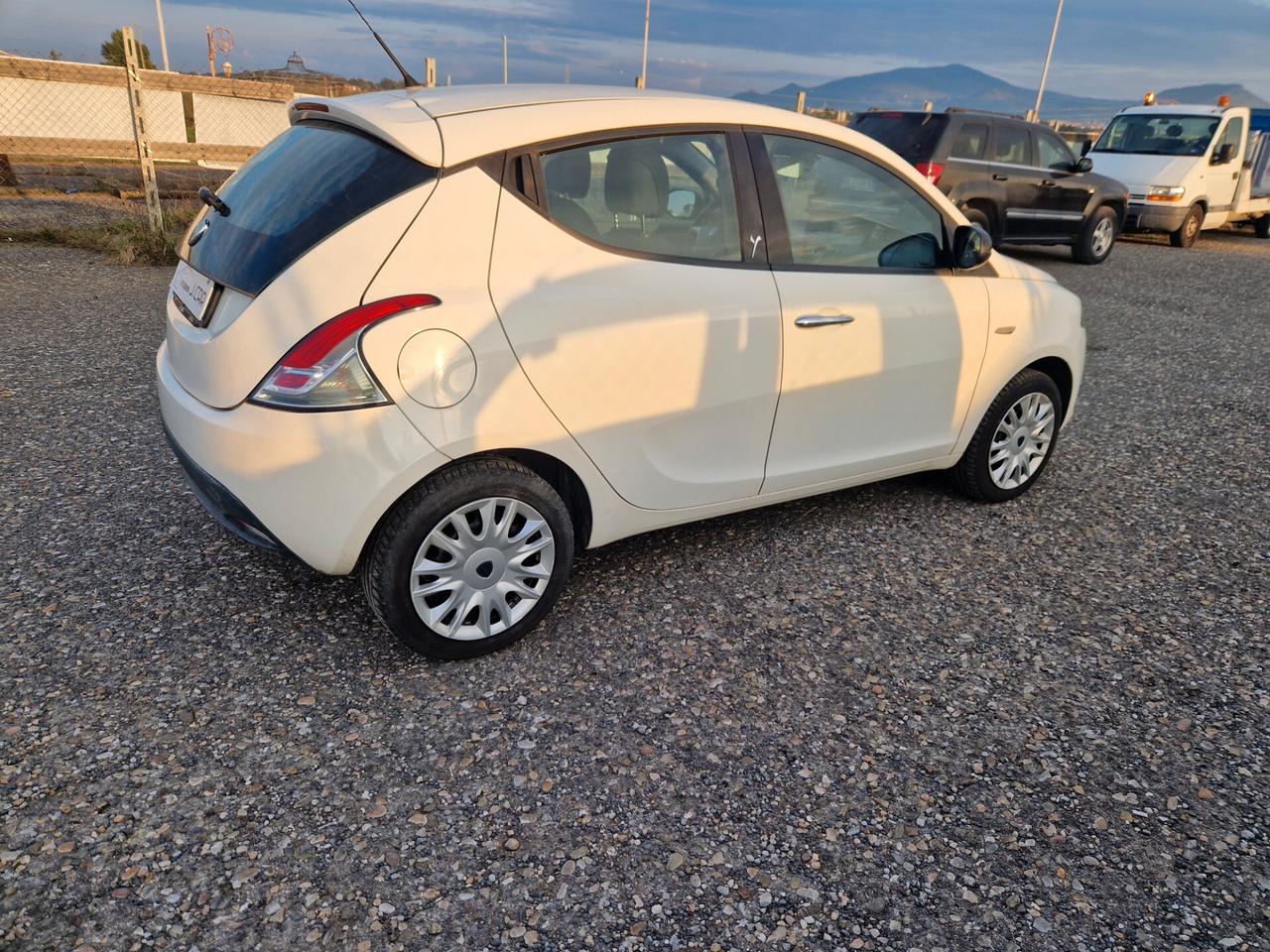 Lancia Ypsilon Lancia y