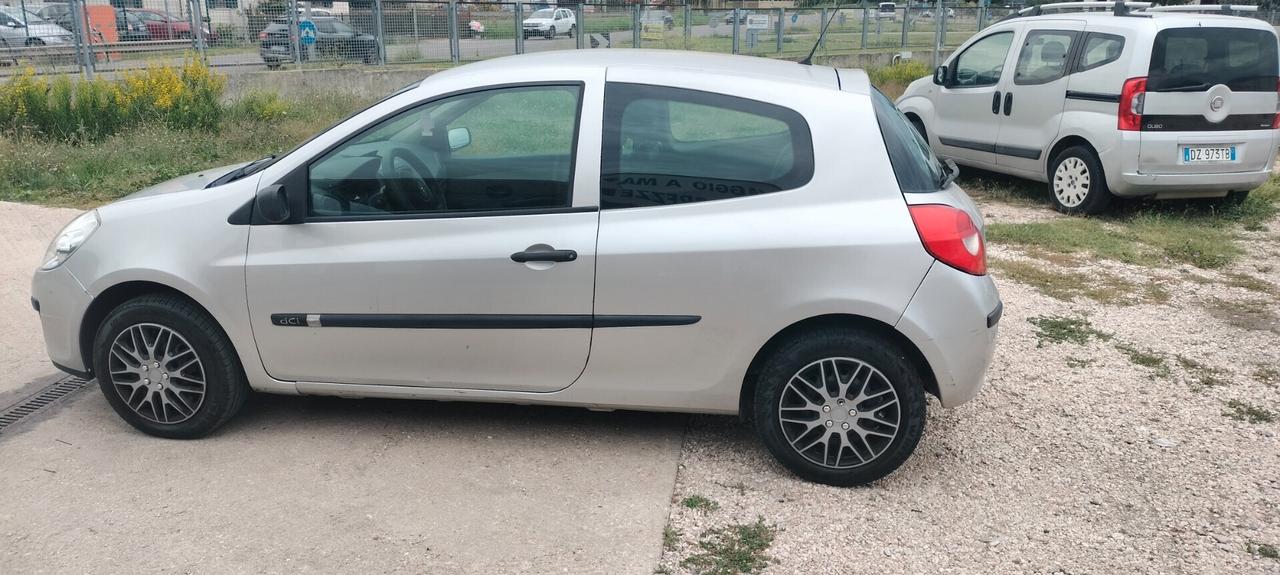 Renault Clio 1.5 dCi 70CV 3 porte Rip Curl