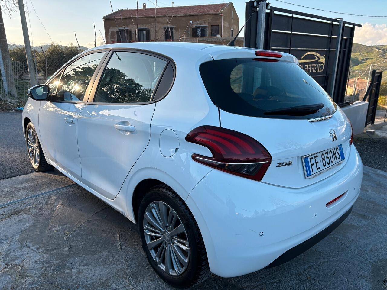 Peugeot 208 Allure