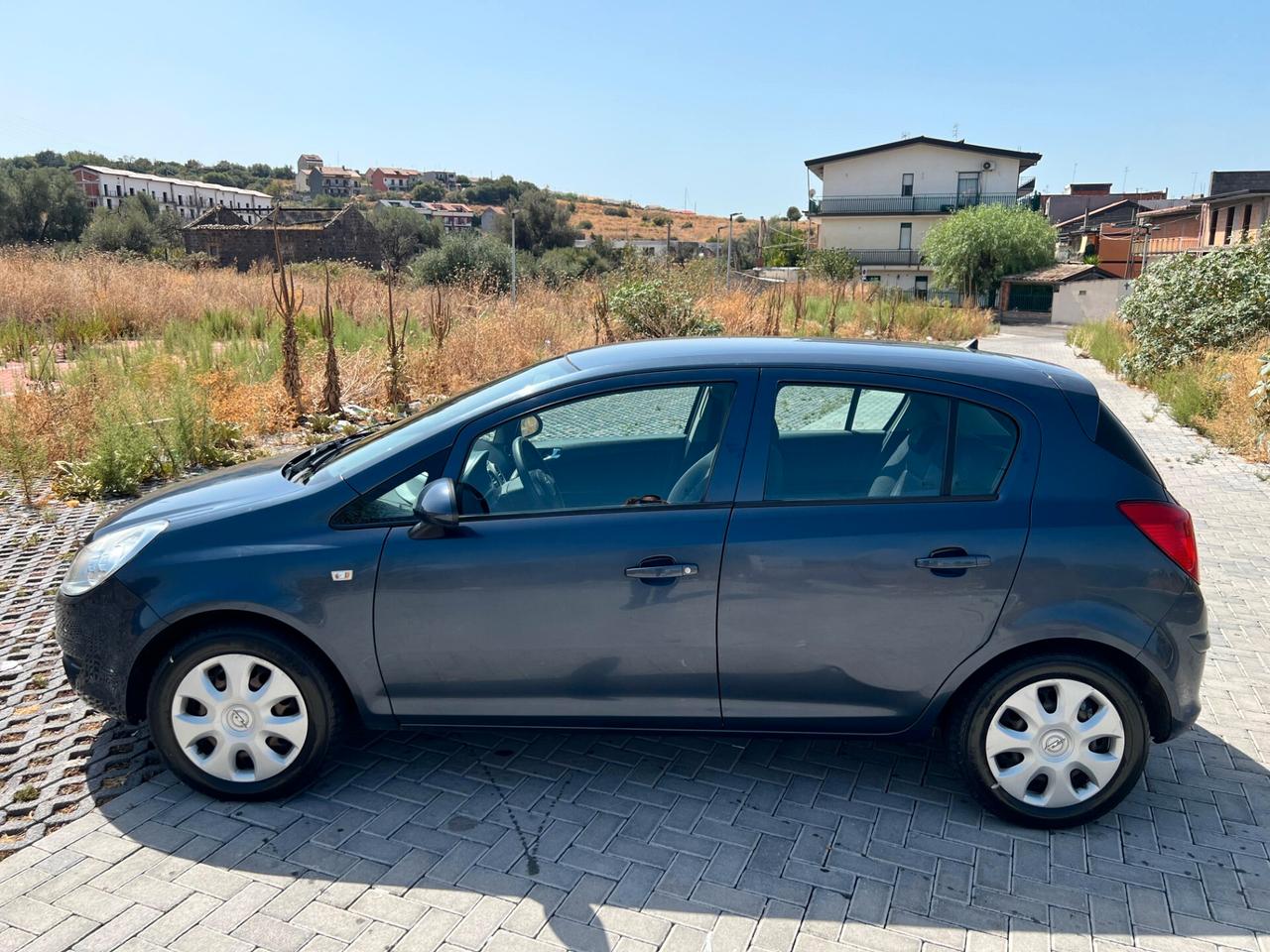 Opel Corsa 1.3CDTI 100000KM O-T-T-I-M-A