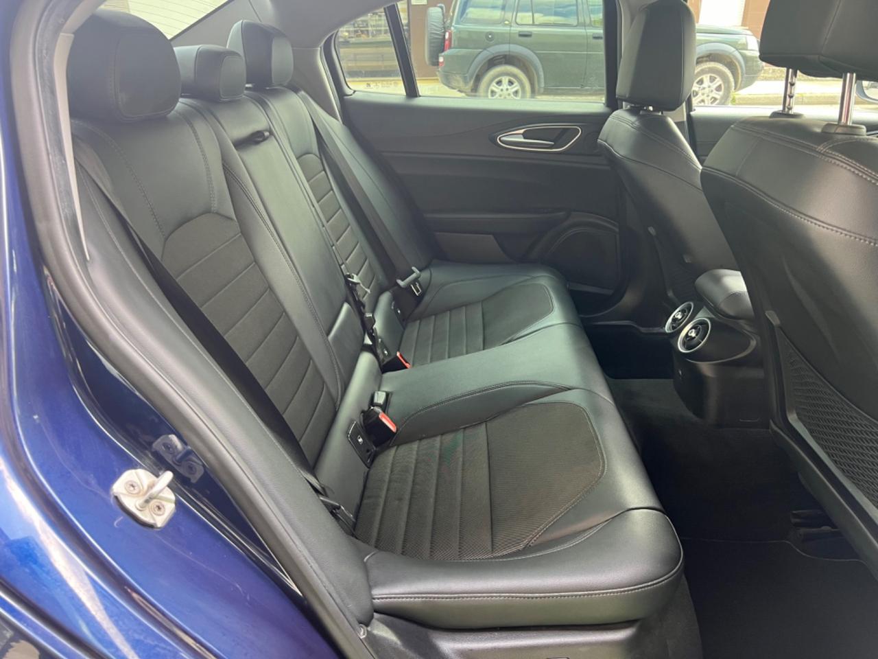 Alfa Romeo Giulia 2.2 Turbodiesel 150 CV AT8