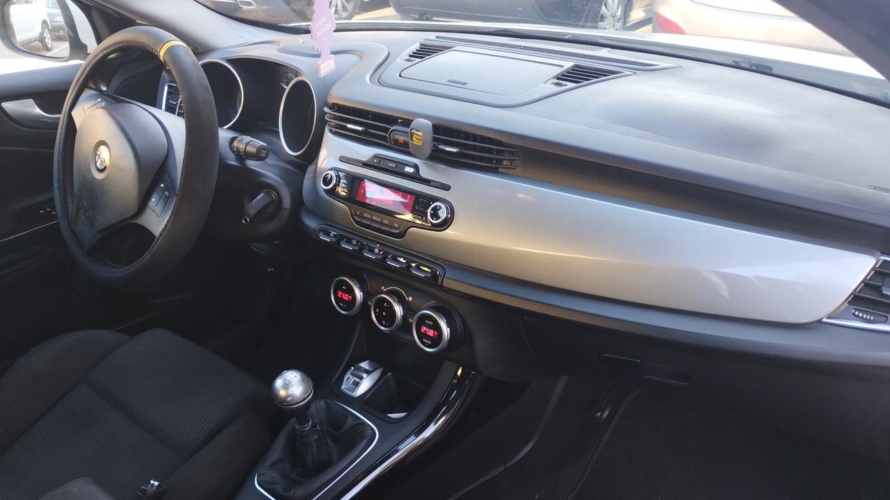 Alfa Romeo Giulietta 1.6 JTDm-2 105 CV NEOPATENTATI