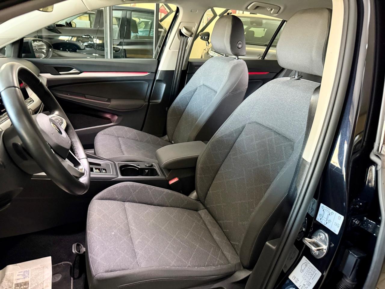 Volkswagen Golf 2.0 TDI 116 cv DSG Life