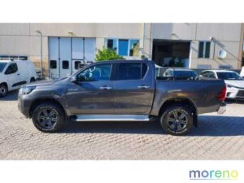 Toyota Hilux 2.4 d-4d double cab Lounge 4wd Auto