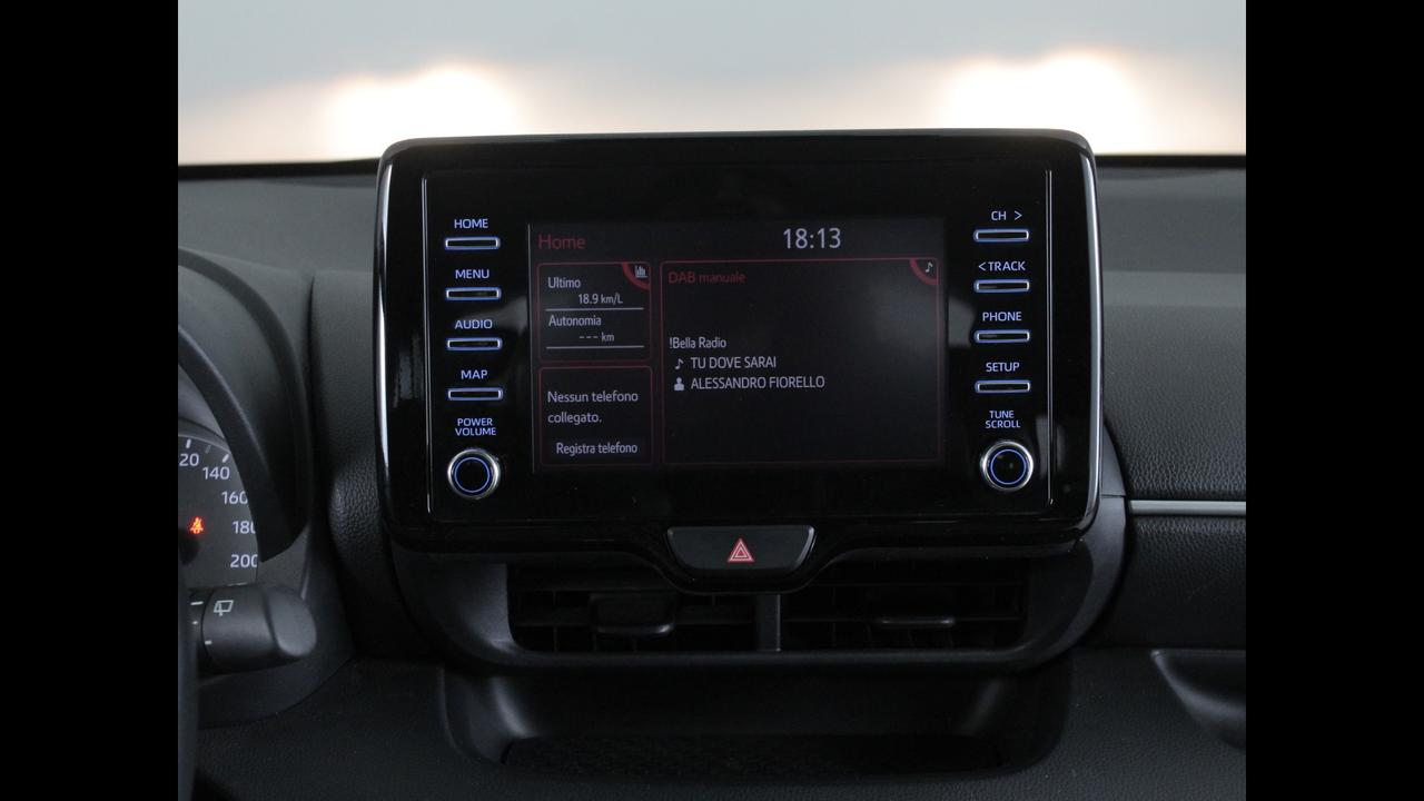 TOYOTA Yaris IV 2020 - Yaris 1.5h Business