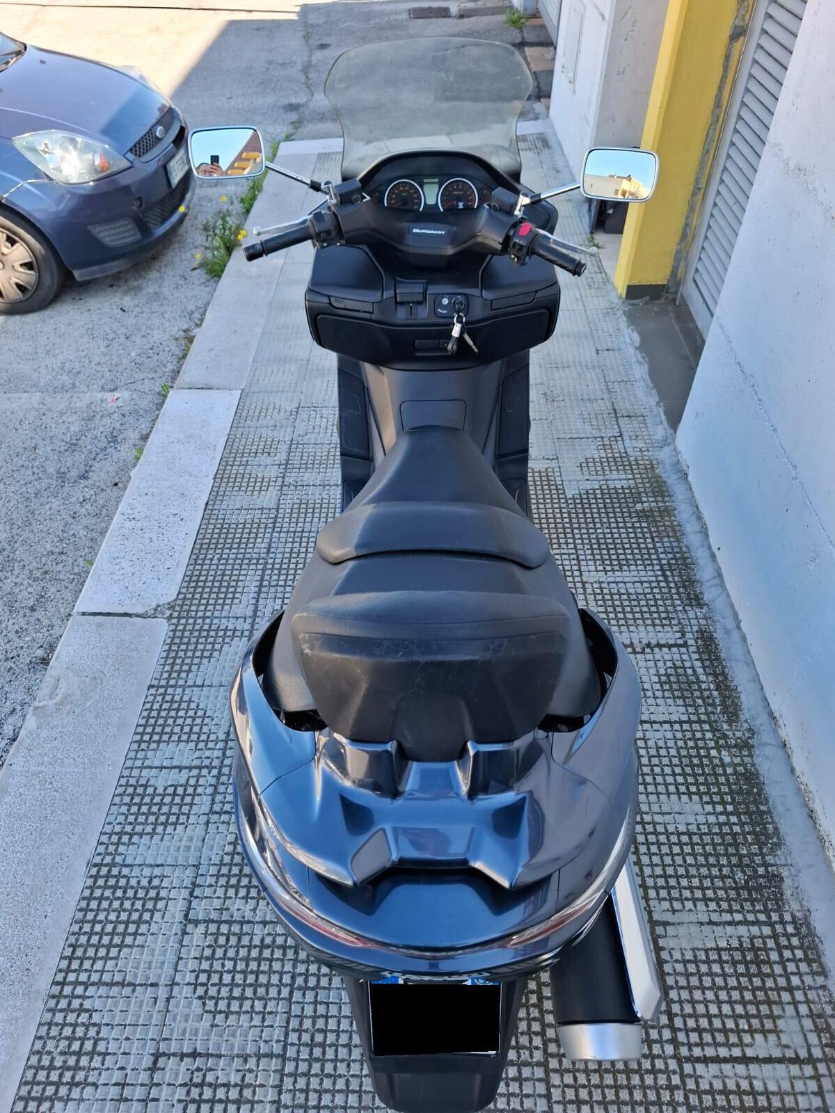 Suzuki AN Burgman 400