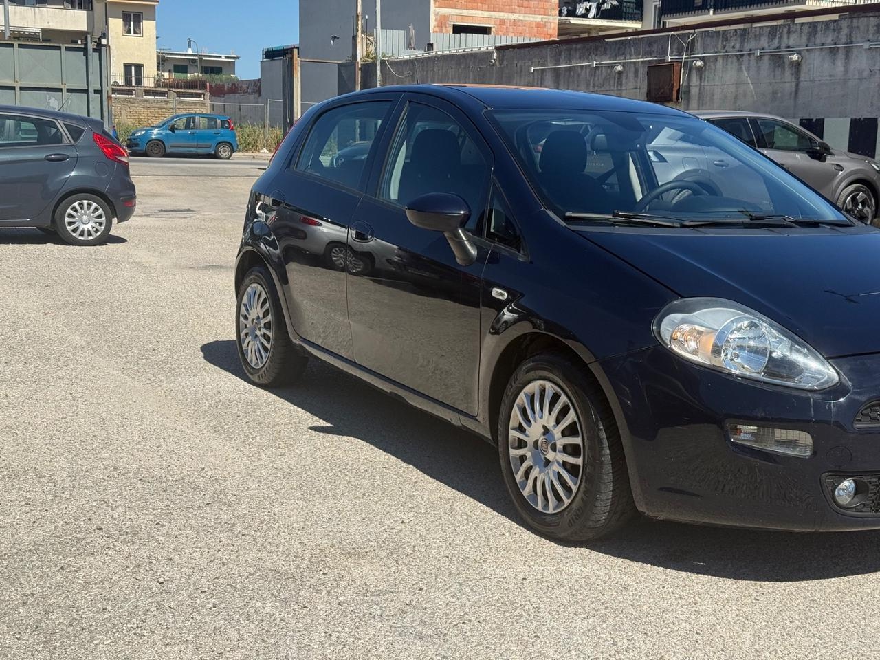 Fiat Punto 1.3 MJT II S&S 95 CV 5 porte Street