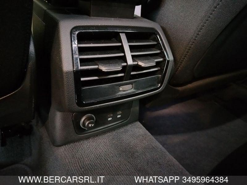 Audi Q3 45 TFSI e S tronic Business