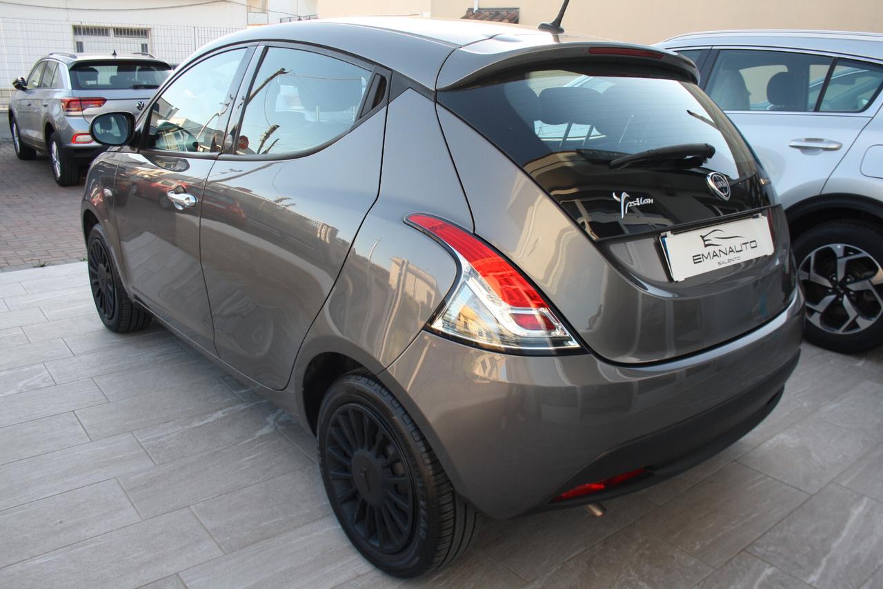 LANCIA YPSILON 1.0 HYBRID 70CV