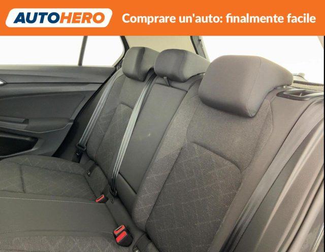VOLKSWAGEN Golf 1.0 eTSI EVO DSG Life